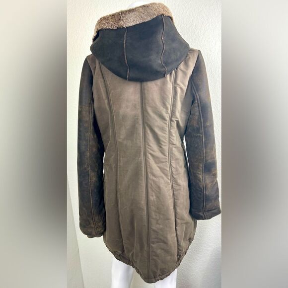 Axel's Vail Colorado Parka  With Leather and Real Fur - Picture 4 of 16